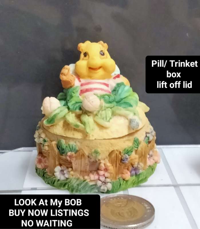 Pill Box lift of lid small composite