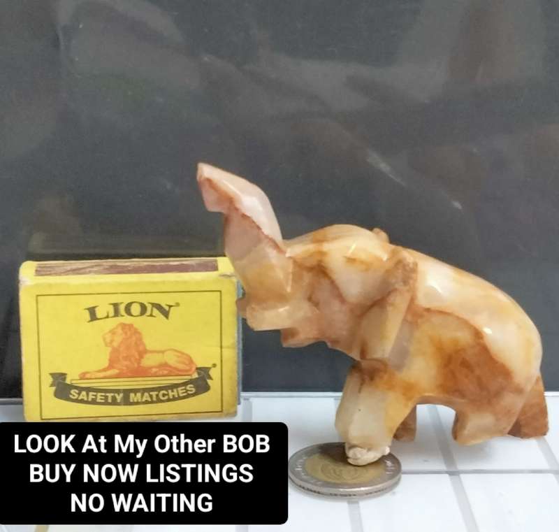 1 ONYX semi precious gemstone Elephant figurine Small  Note 3 feet damage still nice item