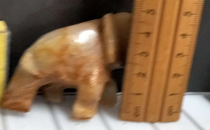 1 ONYX semi precious gemstone Elephant figurine Small  Note 3 feet damage still nice item
