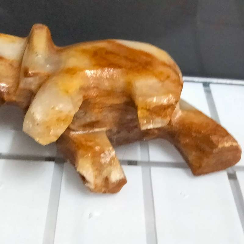 1 ONYX semi precious gemstone Elephant figurine Small  Note 3 feet damage still nice item