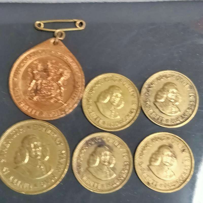 Souvenir Events Medal 31.5.1961 Formation of the Republic S.A. Bronze plate+60sCoins1/2 cents