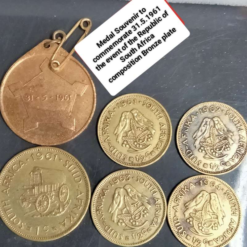 Souvenir Events Medal 31.5.1961 Formation of the Republic S.A. Bronze plate+60sCoins1/2 cents