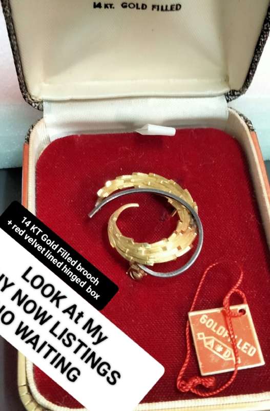 Gold filled leaf brooch 14 KT + box vintage