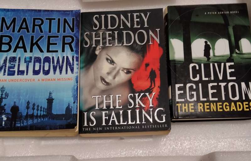 3 Books Sydney Sheldon-The Sky is Falling Martin Baker Meltdown Clive Egerton Renegade pre-owned