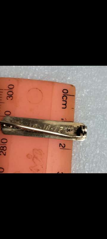 9 CT GOLD-LORNA Dated 27.10.48? BROOCH LOOK at My BUY NOW LISTINGS NO WAITING