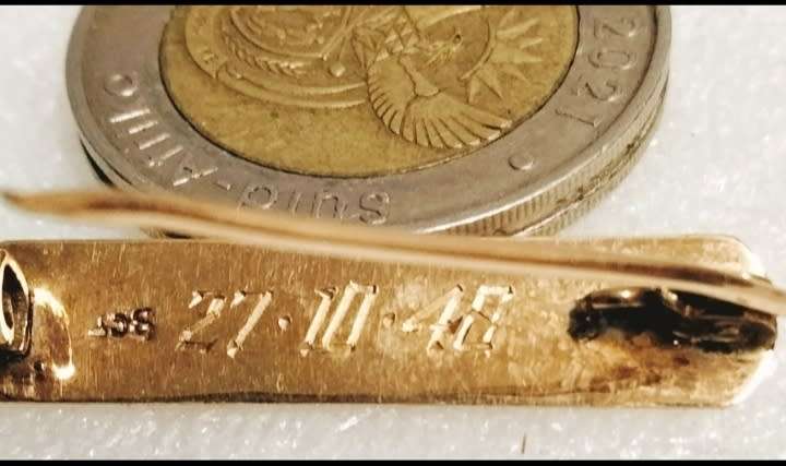 9 CT GOLD-LORNA Dated 27.10.48? BROOCH LOOK at My BUY NOW LISTINGS NO WAITING