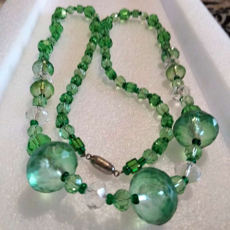 1 NECKLACE Vintage Italian glass faceted beads+3 large acrylic - look at my Buy Now - No Waiting