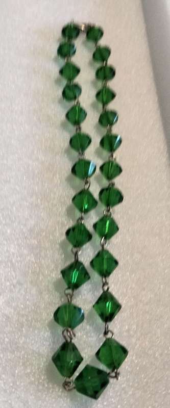 Necklace - vintage Italian cut glass faceted GREEN Lobster clasp Look at my Buy Now No Waiting