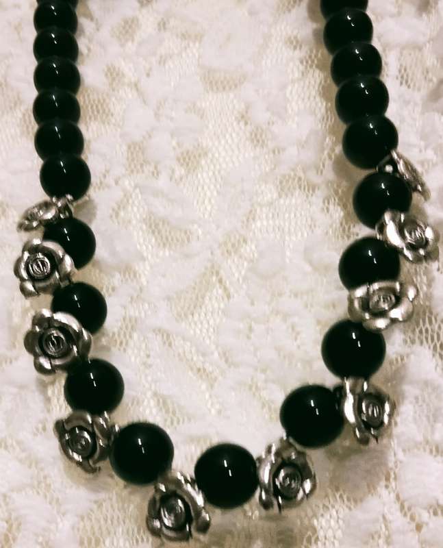 Necklace Black  Glass beads +metal Roses silver tone metal +lobster clasp