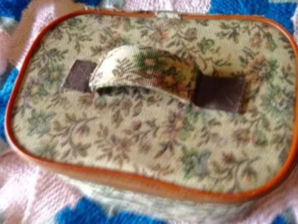 VANITY CASE vintage embroidery material Interior needs TLC missing small mirror