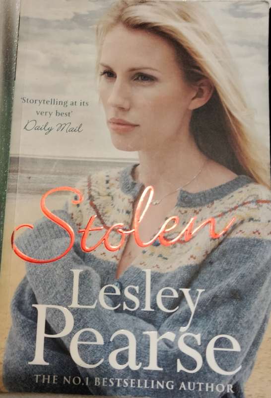 Book  LESLEY PEARSE - STOLEN +  FORGIVE ME Soft cover pre-owned