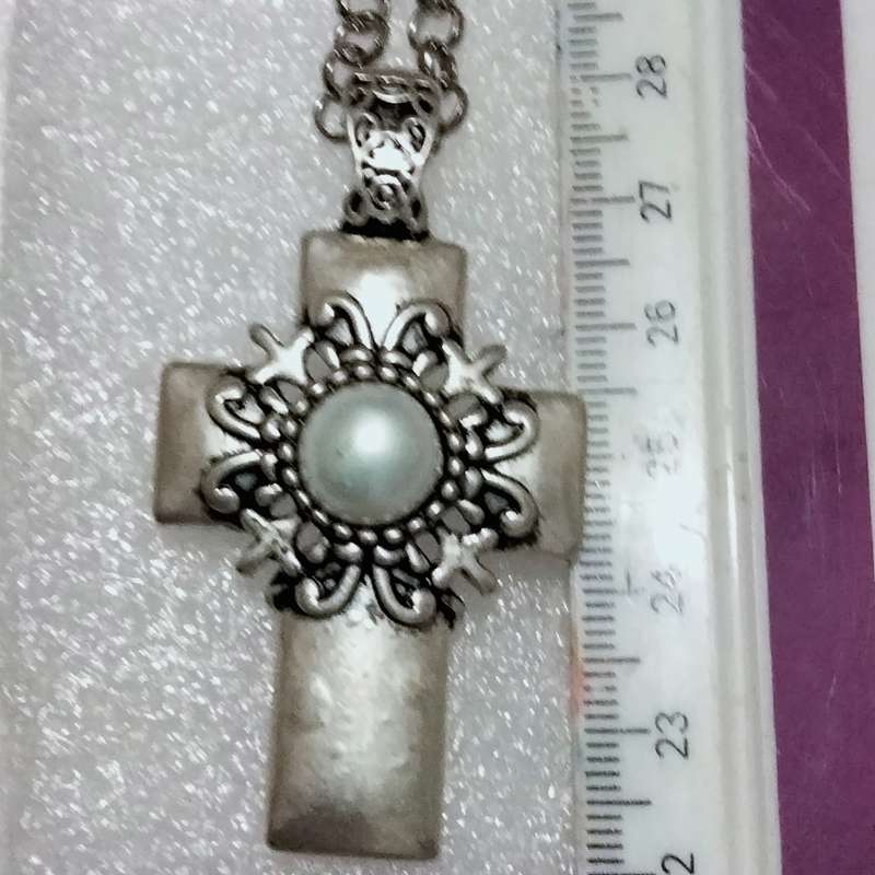 Pendant - Cross  Large Central faux Pearl + chain SILVER TONE metal
