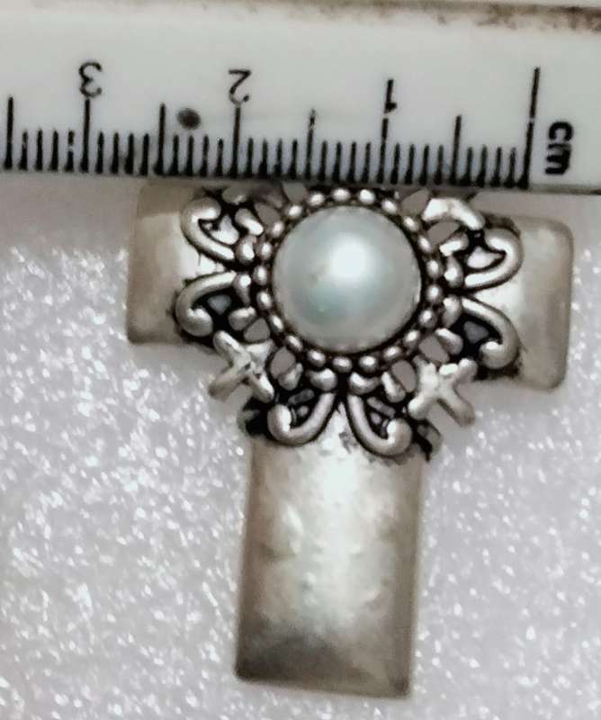 Pendant - Cross  Large Central faux Pearl + chain SILVER TONE metal