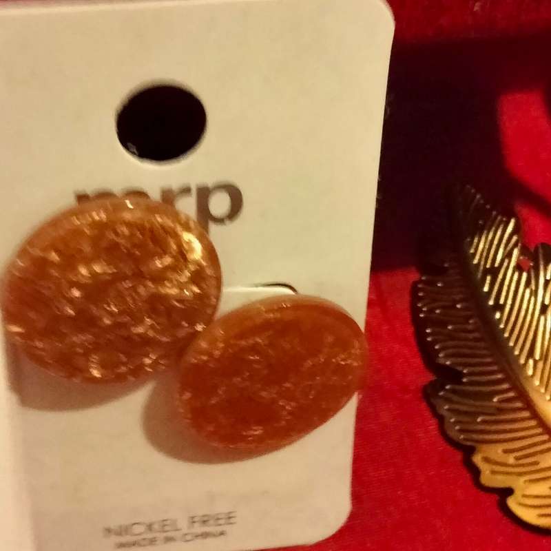 NECKLACE - Egyptian Sunburst PENDANT gold Tone Metal chain+ 2 Ring Pendant+Pairs earrings+ JewellBox