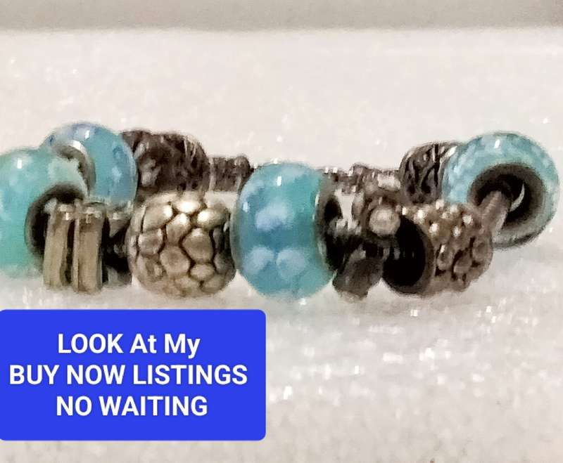 BRACELET Italian style 1 snake chain+ vintage charms and glass beads - silver tone metal core spacer