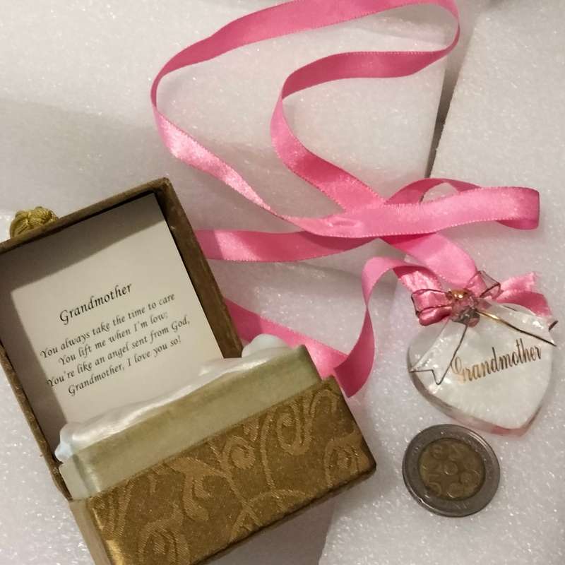 Glass Heart  - Grandmother Sentiment gilt trim Bow +Original box