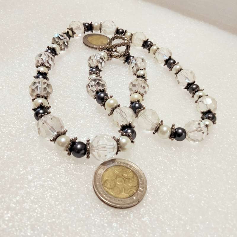 Necklace Czecholavakia large cut glass faceted crystals + cream+ grey Blue Pearls faux