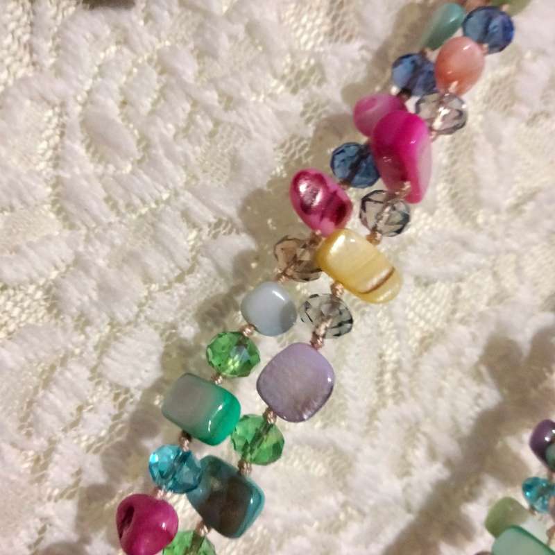 Necklace Genuine Mother of Pearl+ crystals cut glass Pastel shades hand knott between each bead