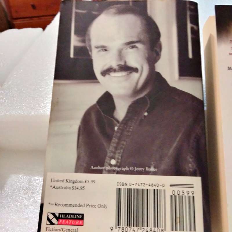 Book Author DEAN KOONTZ INTENSITY edition PB 1986+THE VISION this Edition 2007 soft cover Pre-owned