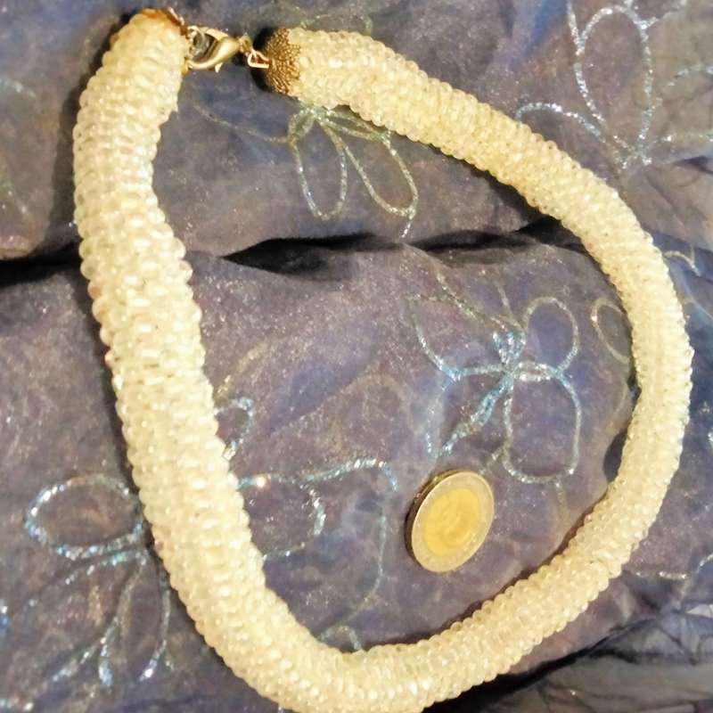 NECKLACE choker Puff glass seed beads light refraction rainbow effect looks at my Buy Now No Waiting
