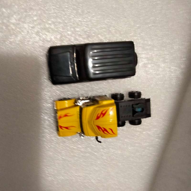 Suzuki Jimmy Tomica 2021 McDonald's + freight truck yellow red flames Look at my Buy Now No Waiting