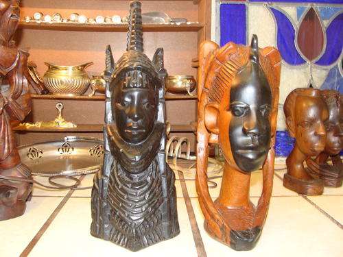 R300.00!!!!WOW!!!!! 2 AFRICAN STATUES WOMAN &WOMAN -LAGOS 98- - !! VERY VERY NICE!!! !!!!FABULOUS