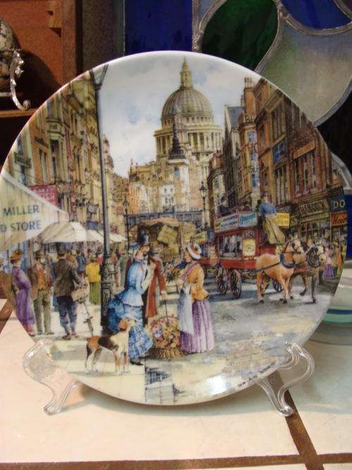 1990-Lovely  Daven Port  Pottery Collectors Plate THE FLOWER SELLER limited Edition