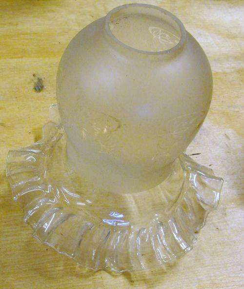 FROSTED CLEAR FRILLED bottom  GLASS LAMP SHADE -1-* l@@K  LOTS PICTURES