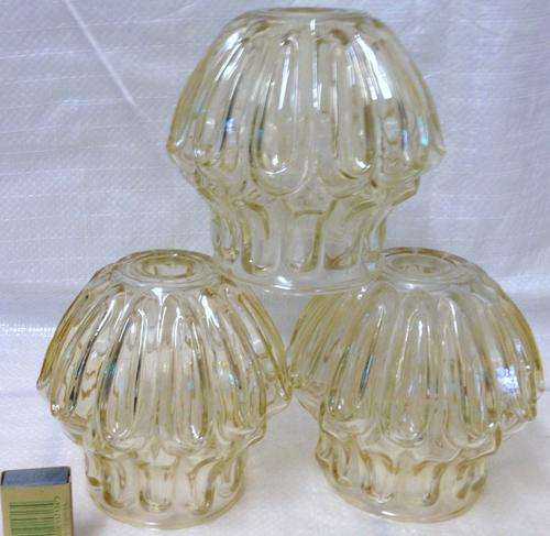 BEAUTIFUL*VINTAGE 3 GLASS LAMP SHADE!!!BEAUTIFUL ELEGANT  LIGHTING