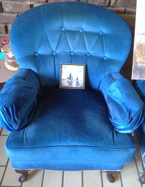 BID PER EACH 2 available*QUEEN ANNE STYLE CHAIR*CIRCA 1989 BLUE~EXQUISITE!!