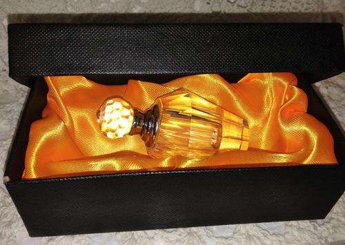 Beautiful 1 CUT GLASS PERFUME BOTTLE  Glass LID  WAND Stopper[box not original but very pretty]
