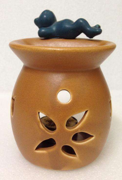 Ceramics T lite holder andtop for heating fragrant oils