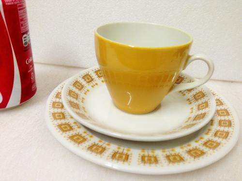 1 TRIO  -CONSTANTIA- CERAMIC  made in South Africa- BEAUTIFUL CERAMICbid per trio(available 3duo's)