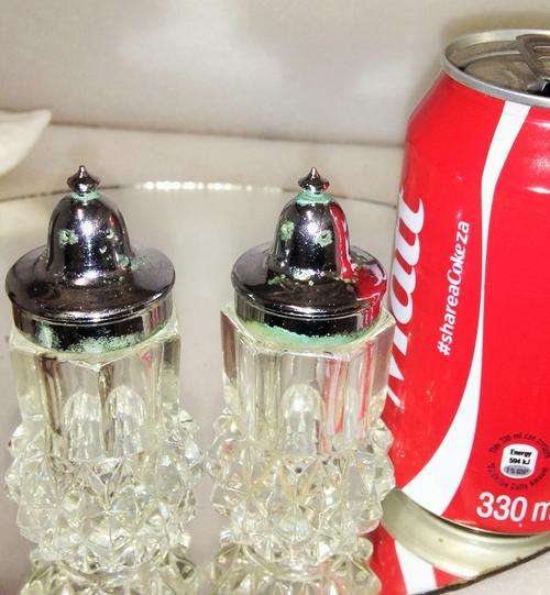 ANTIQUE CRYSTAL SALT+PEPPER SHAKER -CHROME PLATE TOPS1920`s maker INDIANA GLASS