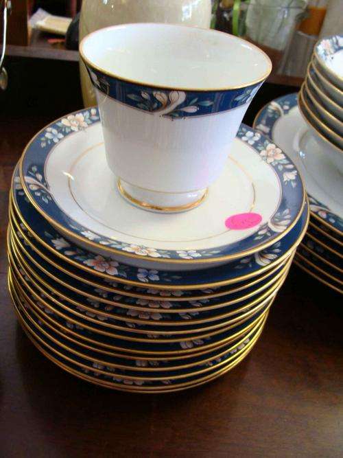 R2000.00!!WOW  !!! WOW !! WOW-!!"LEGENDARY"NORITAKE  (48 PIECES ) NO CHIPS NO CRACKS!!fFANTASTIC!!!