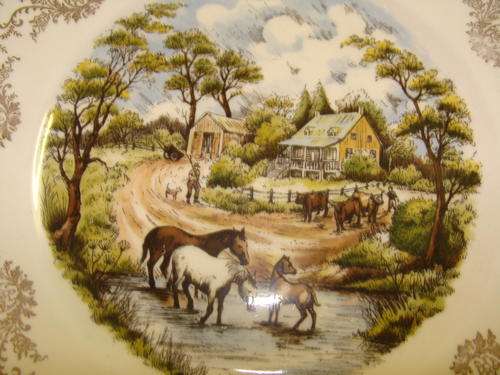 PRETTY  GAINSBOURGH  HORSES   WALL /CABINET PLATE WITH SCALLOPED EDGE