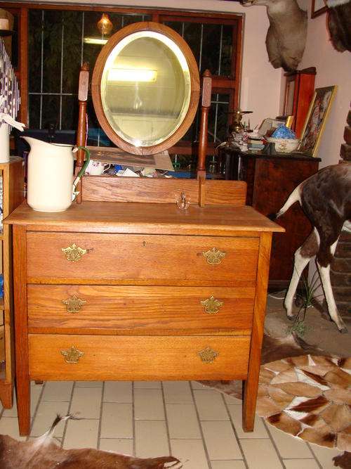OAK DRESSING TABLE -WITH BEVELLED MIRROR ~FROM EAST LONDON