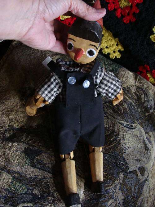 WELL CRAFTED WOODEN PUPPET-PINNOCHIO