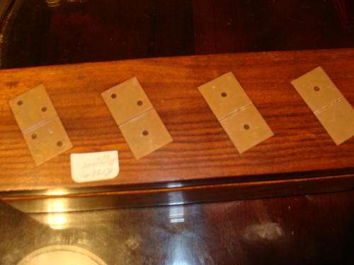 Box wooden with inlaid brass - with wooden dominos with brass inlaid