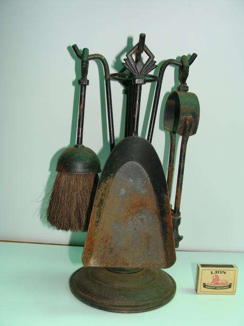 ART DECO SHAPE HOLDER & SET OF FIRE PLACE IMPLEMENTS - PAINTED BLACK METAL HEAVY-!!FABULOUS!!! OLD !
