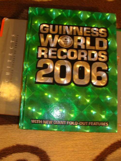 1 BOOK -GUINNESS WORLD RECORDS 2006-(original price tag still on R195.00)GREAT- INTERESTING-BOOK