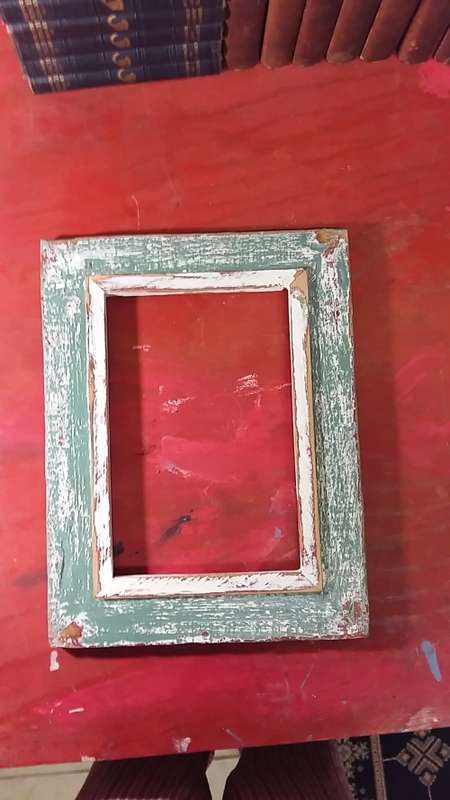 SHABBY CHIC WOODEN PHOTO FRAME LOVELY COLOURS : MANY USES