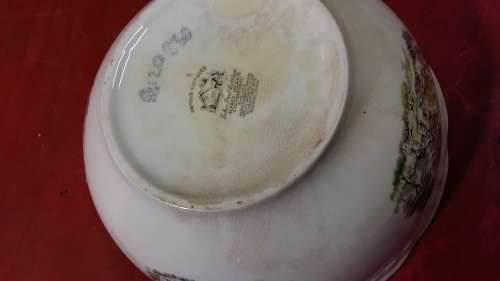 MARKED ENGLISH PORCELAIN ALFRED MEAKIN FAMOUS COTTAGES RANGE SALAD OR SERVING BOWL : JOHN PEEL COTTA