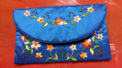 FOR YOUR POSHY FUNCTION : BEAUTIFUL HANDBAG IMPORTED FROM VIETNAM