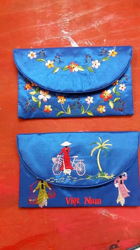 FOR YOUR POSHY FUNCTION : BEAUTIFUL HANDBAG IMPORTED FROM VIETNAM