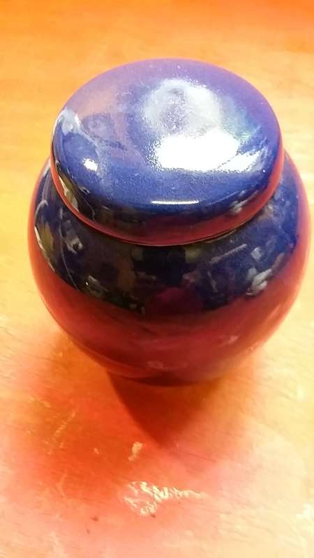 ORIENTAL GINGER COOKIE JAR IN COBALT BLUE ; BEAUTIFUL!