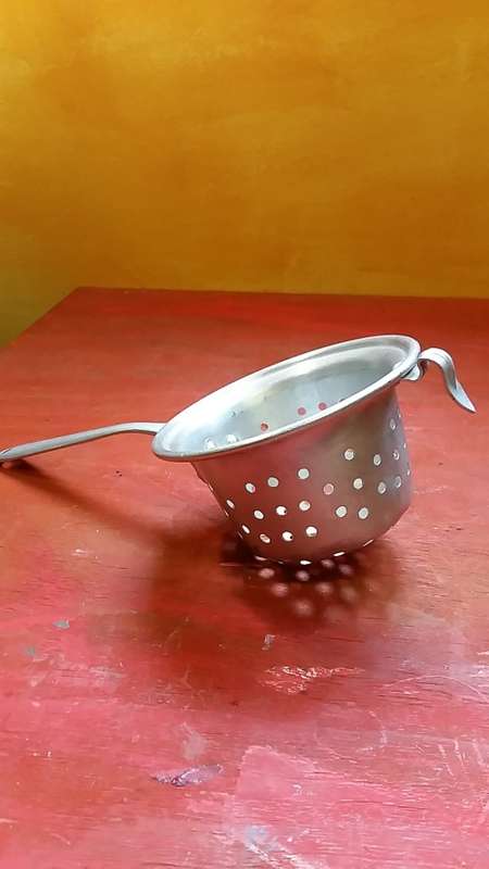 MADE IN PORTUGAL METAL STRAINER WITH HUNDREDS OF USES
