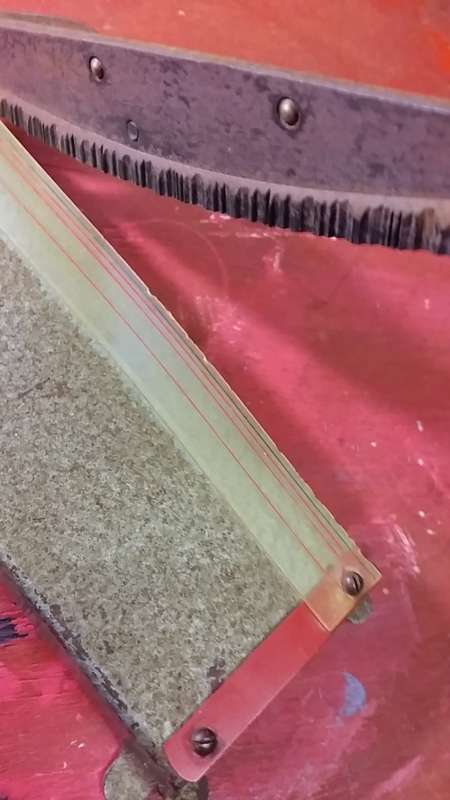 SERRATED EDGE PAPER CUTTER GUILLOTINE PERFECT FOR CUTTING OLD PHOTOGRAPHS, A MUST FOR THE COLLECTOR!