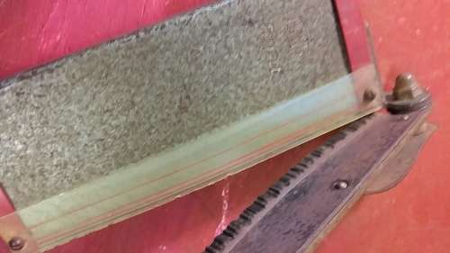 SERRATED EDGE PAPER CUTTER GUILLOTINE PERFECT FOR CUTTING OLD PHOTOGRAPHS, A MUST FOR THE COLLECTOR!