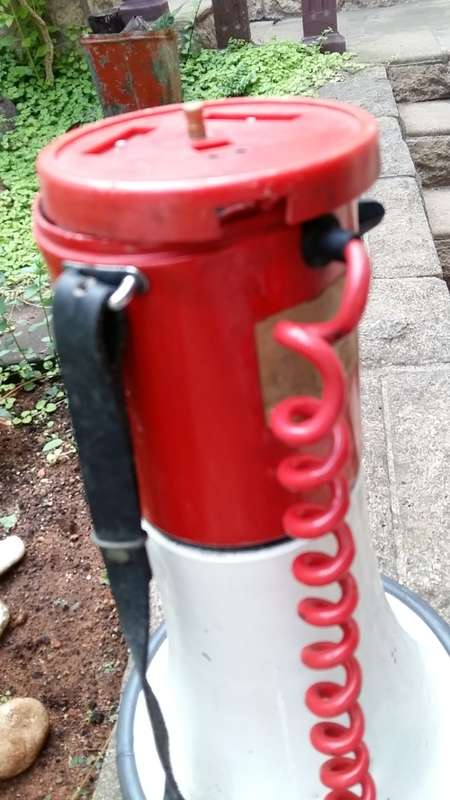 MEGAPHONE/LOUDHAILER